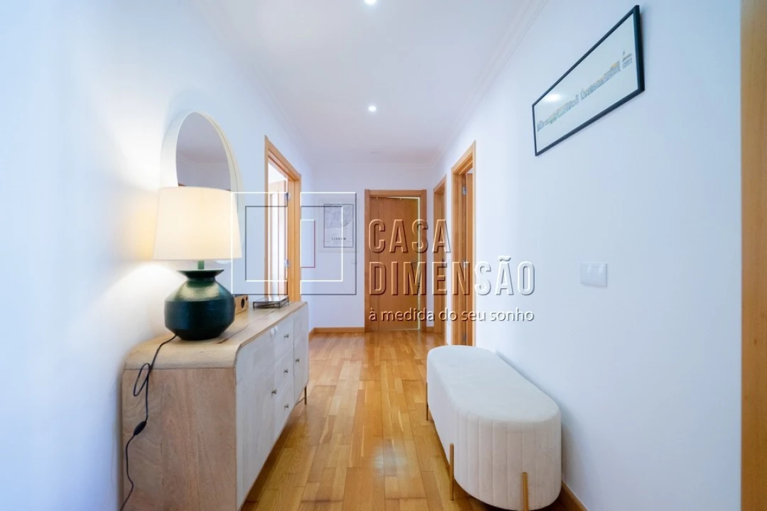 Apartamento T2 para Venda em Venteira Foto 2