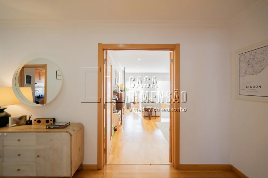 Apartamento T2 para Venda em Venteira Foto 8