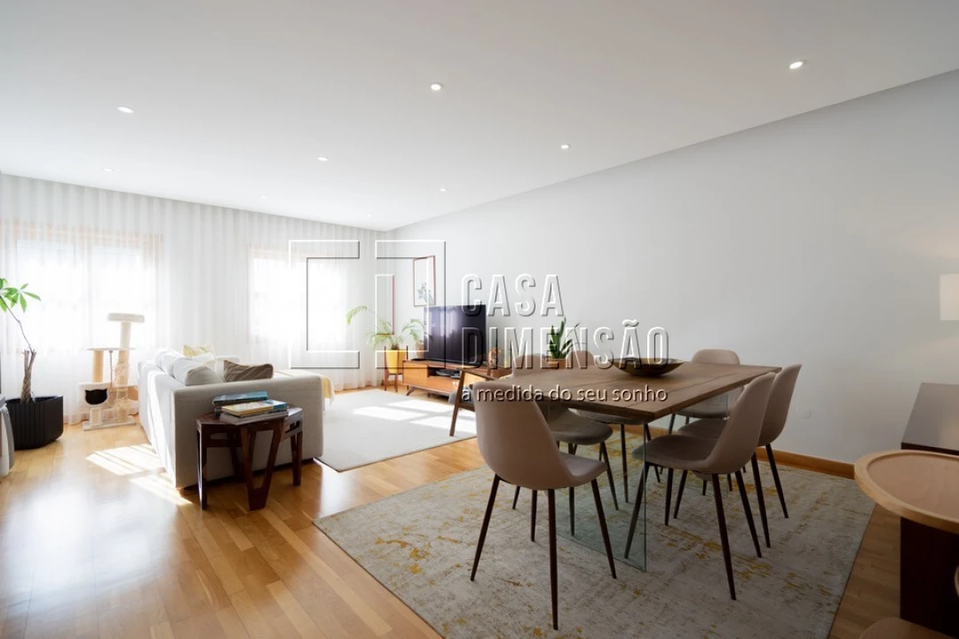 Apartamento T2 para Venda em Venteira Foto 12