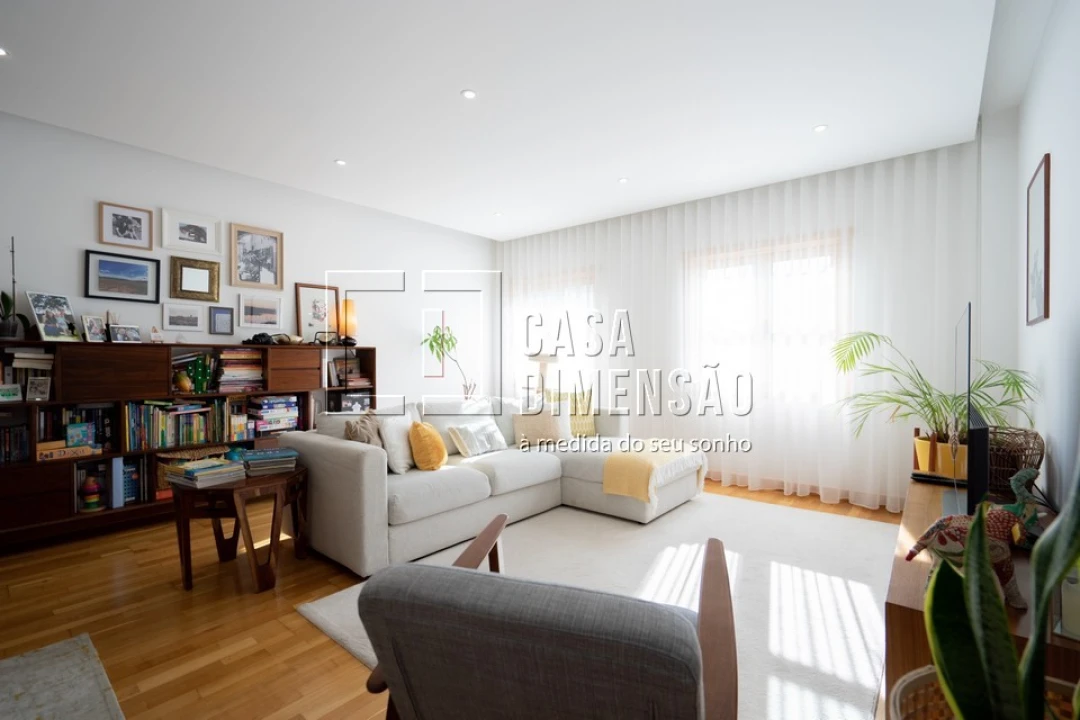 Apartamento T2 para Venda em Venteira Foto 18