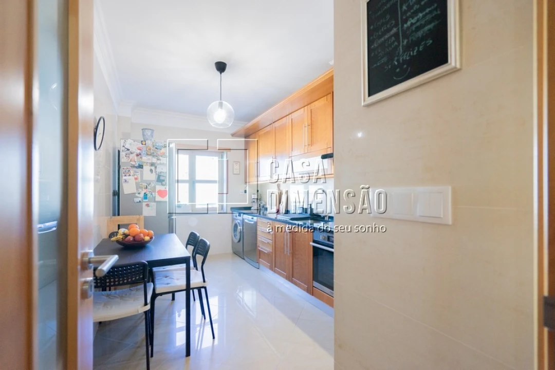 Apartamento T2 para Venda em Venteira Foto 34