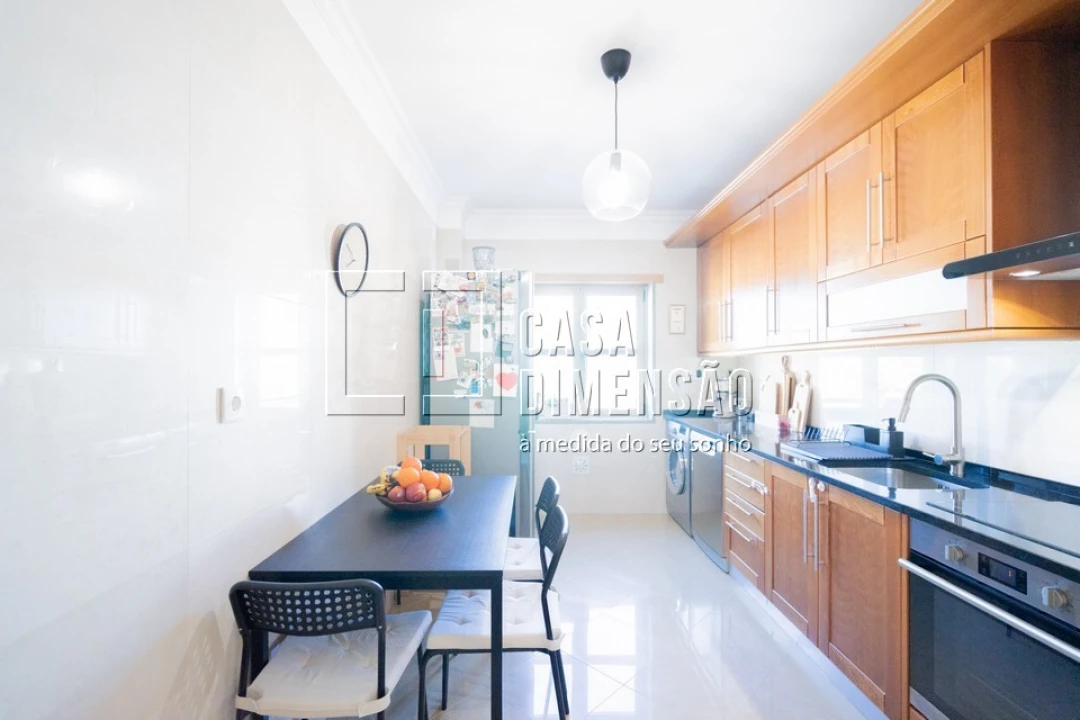 Apartamento T2 para Venda em Venteira Foto 35