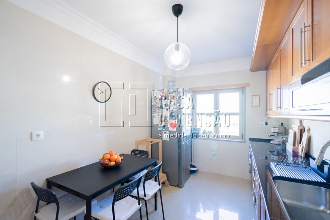 Apartamento T2 para Venda em Venteira Foto 38