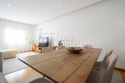 Apartamento T2 para Venda em Venteira