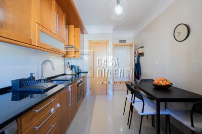 Apartamento T2 para Venda em Venteira
