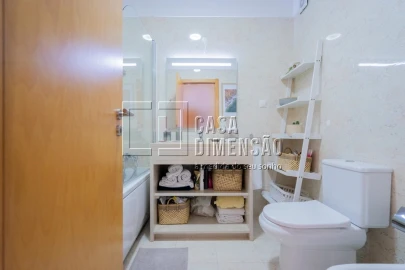 Apartamento T2 para Venda em Venteira