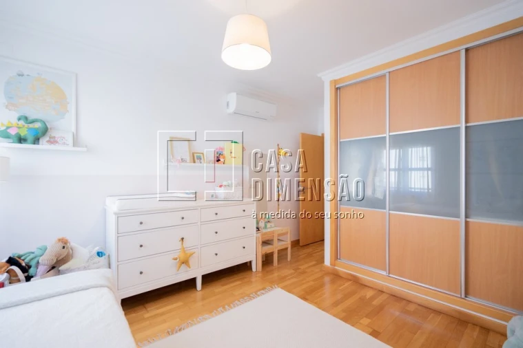 Apartamento T2 para Venda em Venteira Foto 59