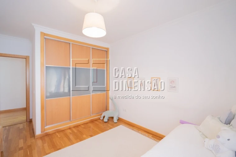 Apartamento T2 para Venda em Venteira Foto 61