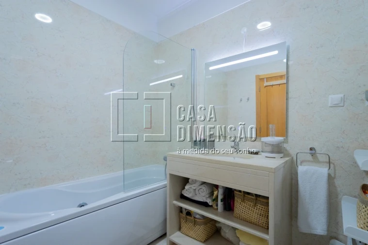 Apartamento T2 para Venda em Venteira Foto 65