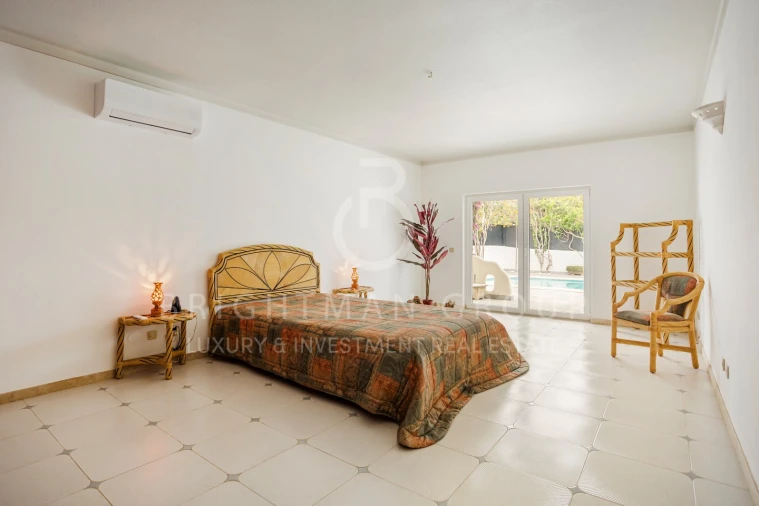 Moradia T7 para Venda em Lagoa e Carvoeiro Foto 6