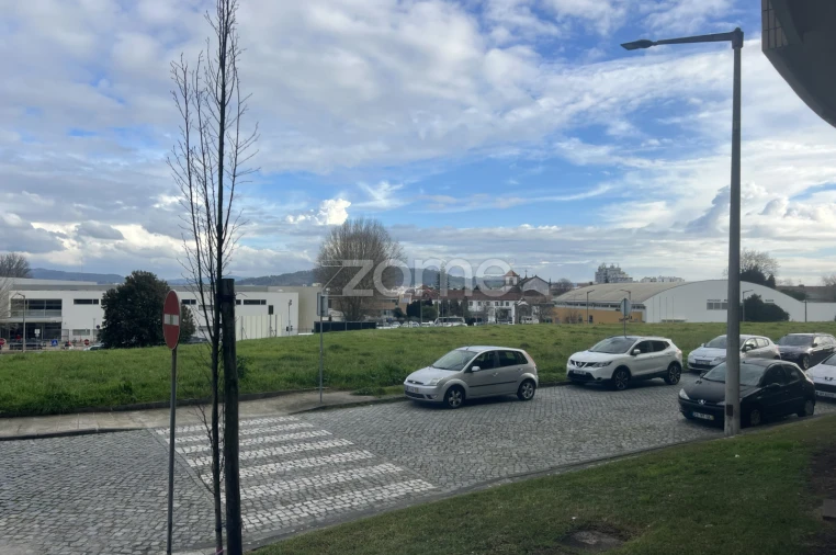 Negócio para Venda em Santa Maria Maior e Monserrate e Meadela Foto 24