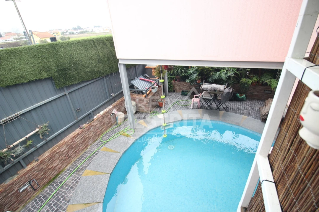 Moradia T2 para Venda em Fernao Ferro Foto 24