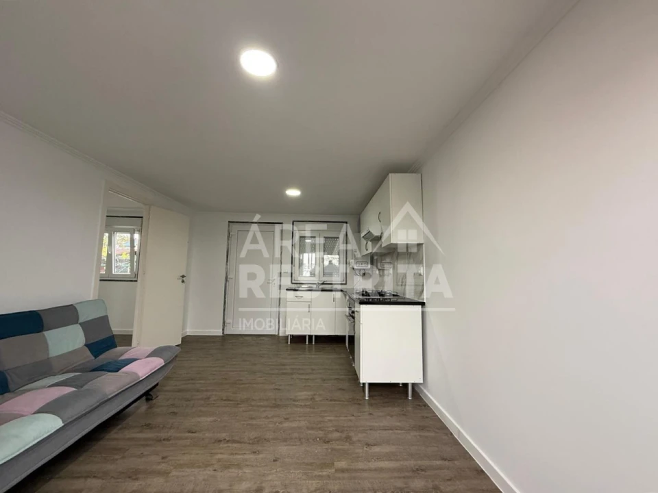 Moradia T2 para Venda em Fernao Ferro Foto 13