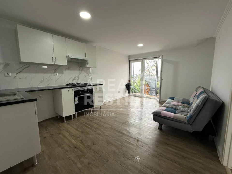 Moradia T2 para Venda em Fernao Ferro Foto 15