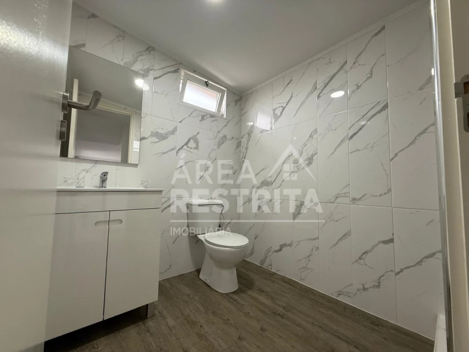 Moradia T2 para Venda em Fernao Ferro Foto 21