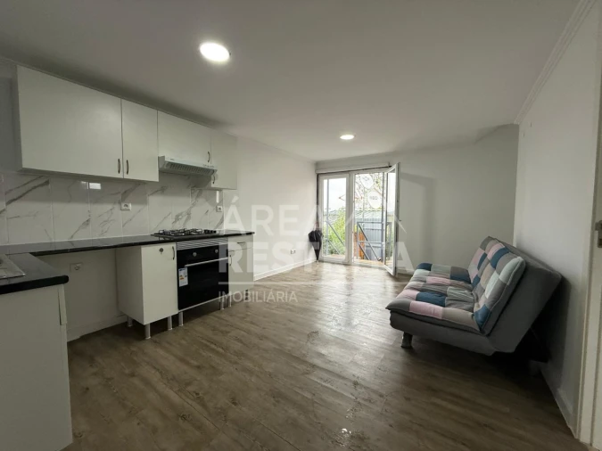 Moradia T2 para Venda em Fernao Ferro Foto 2