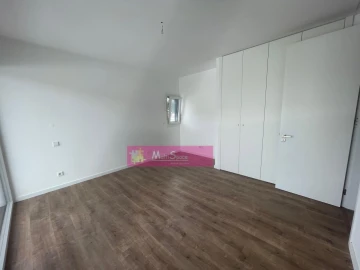 Moradia T5 para Venda em Nossa Sra de Fatima