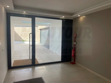 Apartamento T3 para Venda em Oeiras e São Julião da Barra, Paço de Arcos e Caxias