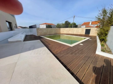 Apartamento T3 para Venda em Oeiras e São Julião da Barra, Paço de Arcos e Caxias