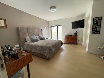 Apartamento T3 para Venda em Oeiras e São Julião da Barra, Paço de Arcos e Caxias