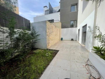 Apartamento T3 para Venda em Oeiras e São Julião da Barra, Paço de Arcos e Caxias