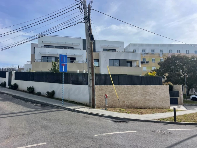 Apartamento T3 para Venda em Oeiras e São Julião da Barra, Paço de Arcos e Caxias Foto 2