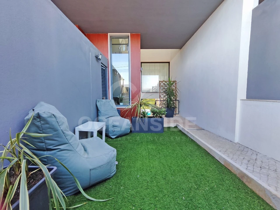 Moradia T4 para Venda em Barcarena Foto 2