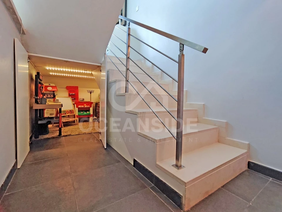 Moradia T4 para Venda em Barcarena Foto 10