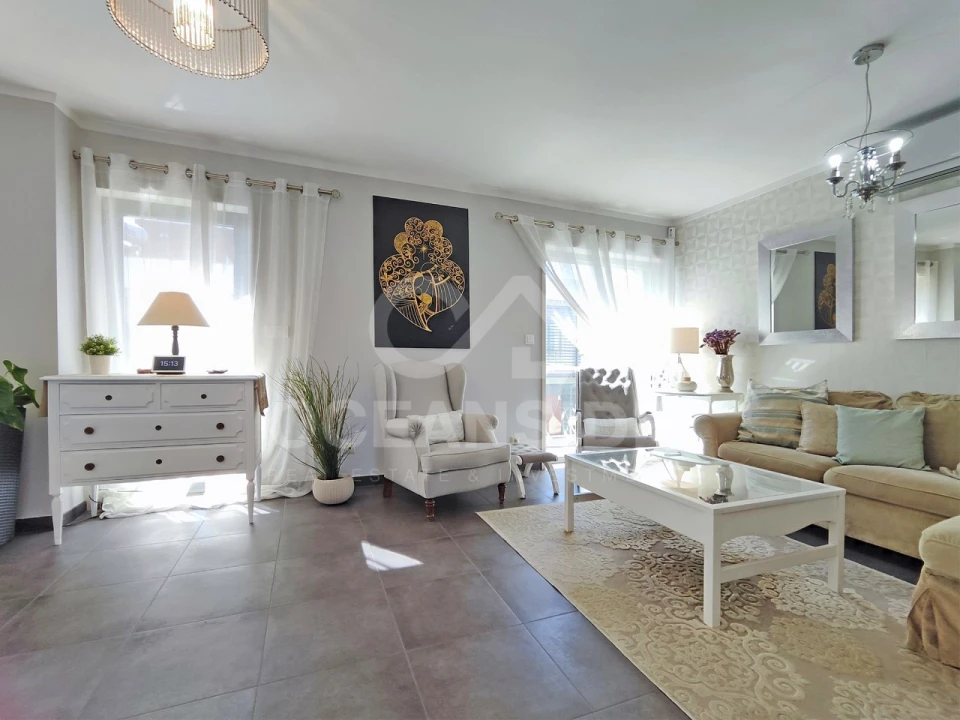 Moradia T4 para Venda em Barcarena Foto 12