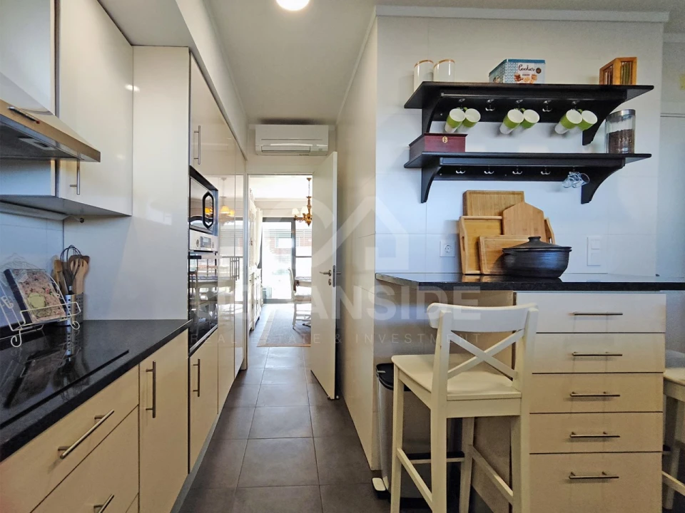 Moradia T4 para Venda em Barcarena Foto 24