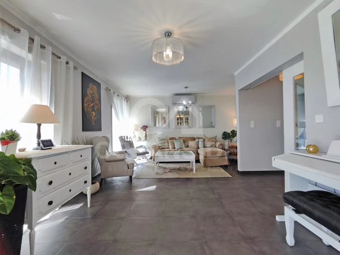 Moradia T4 para Venda em Barcarena Foto 16