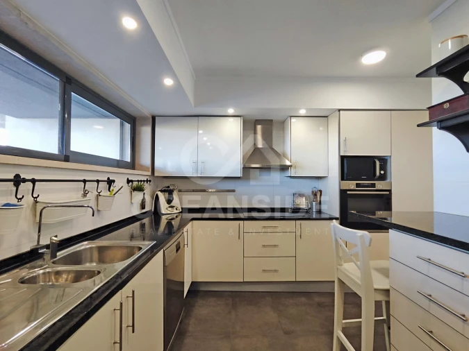 Moradia T4 para Venda em Barcarena Foto 23