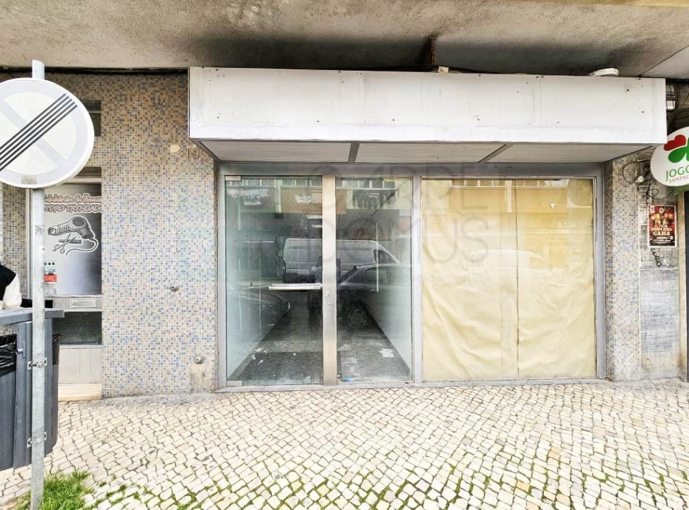 Loja para Venda em Rio de Mouro Foto 9