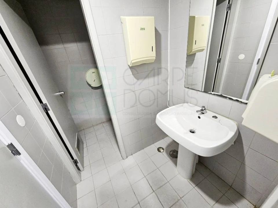 Loja para Venda em Rio de Mouro Foto 23