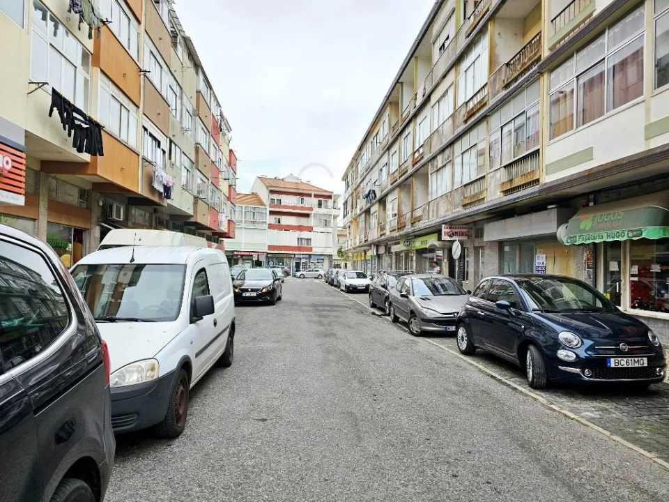 Loja para Venda em Rio de Mouro Foto 28