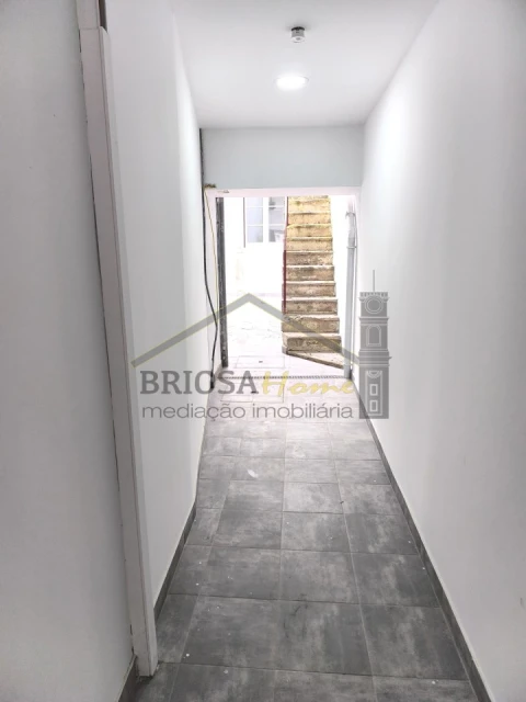 Prédio para Venda em Sé Nova, Santa Cruz, Almedina e São Bartolomeu