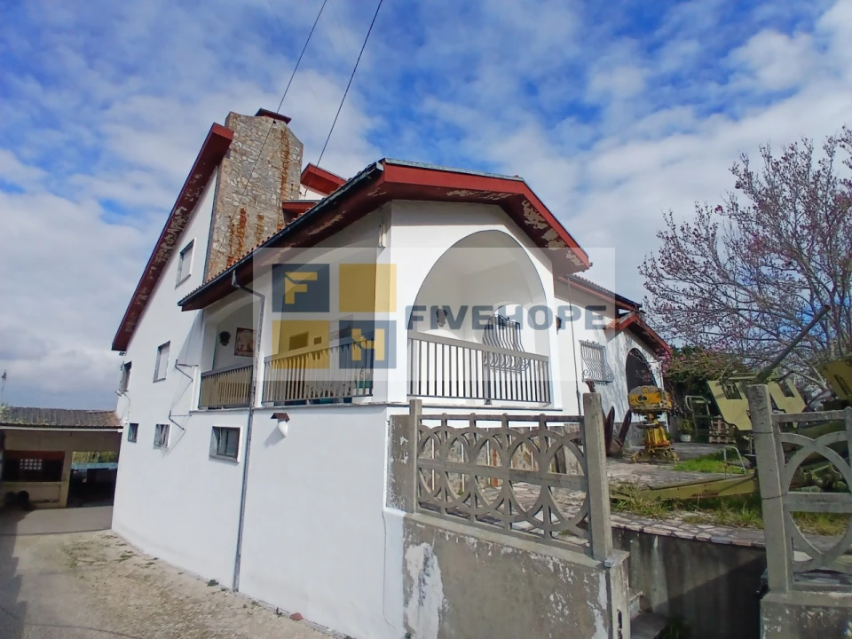 Moradia T6 para Venda em Lousã e Vilarinho Foto 4