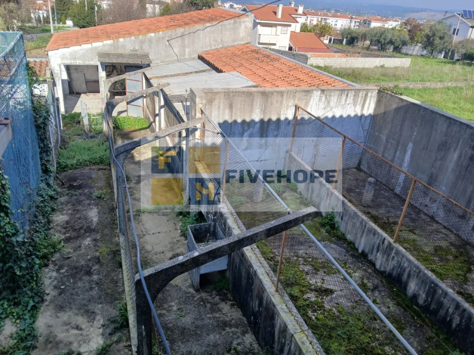 Moradia T6 para Venda em Lousã e Vilarinho Foto 7