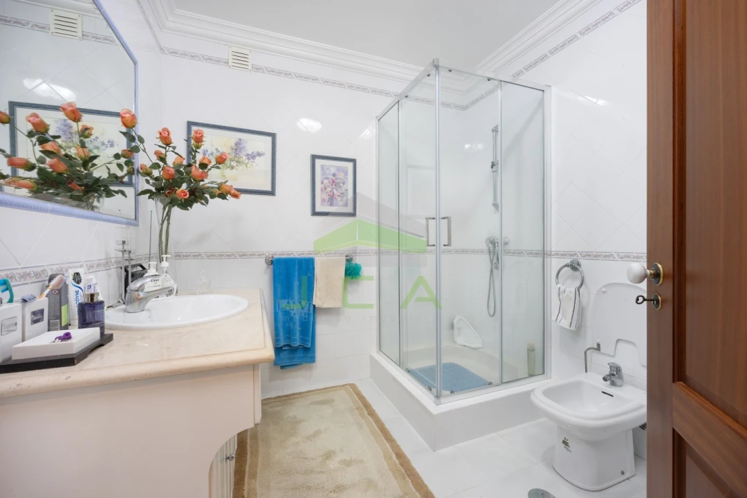 Moradia T5 para Venda em Pombal Foto 46