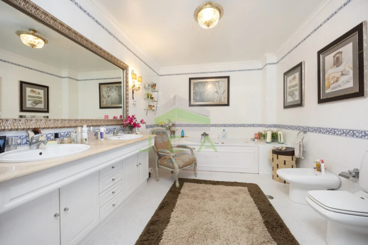 Moradia T5 para Venda em Pombal Foto 16