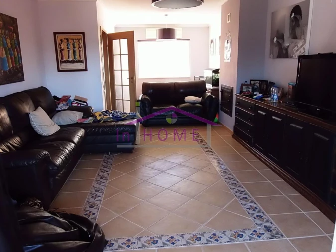 Moradia T4 para Venda em Silves Foto 2