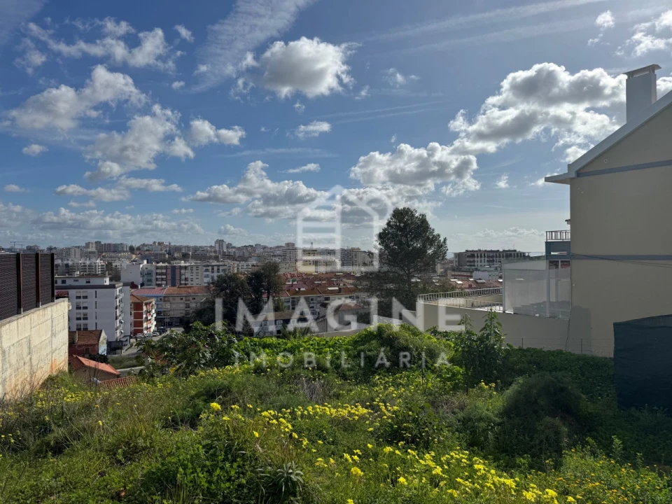 Terreno para Venda em União das Freguesias de Setúbal Foto 1