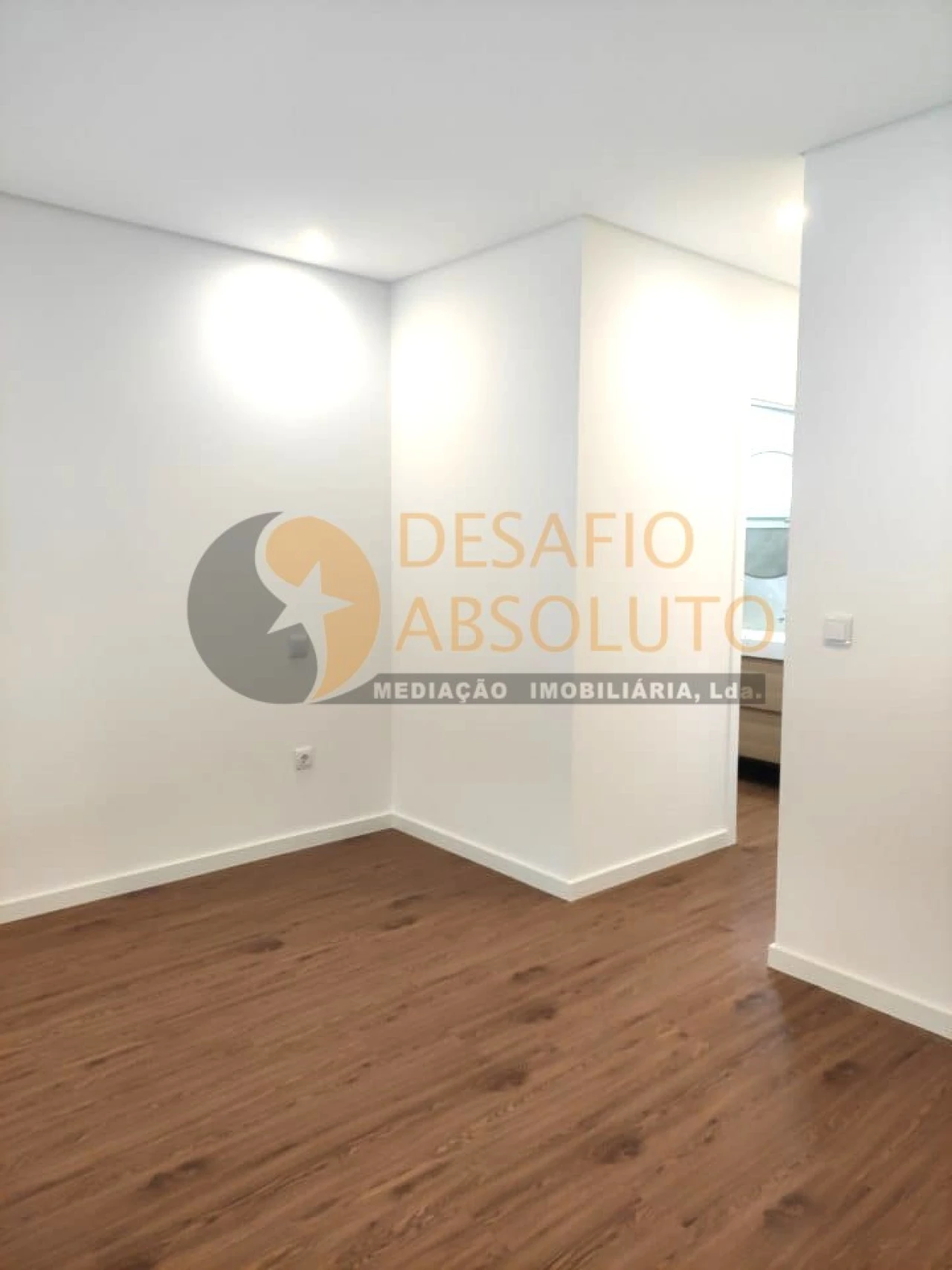 Moradia T4 para Venda em Fernao Ferro Foto 14