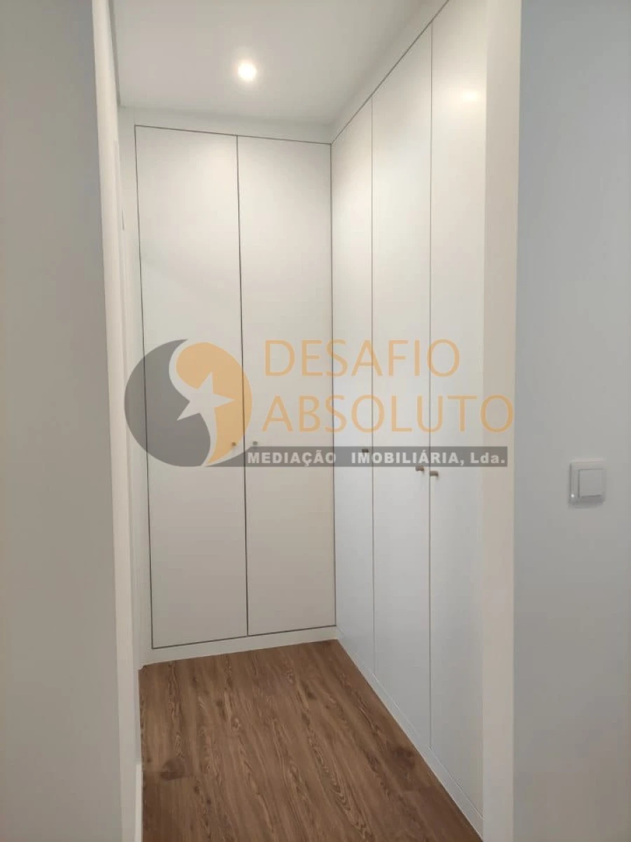 Moradia T4 para Venda em Fernao Ferro Foto 17