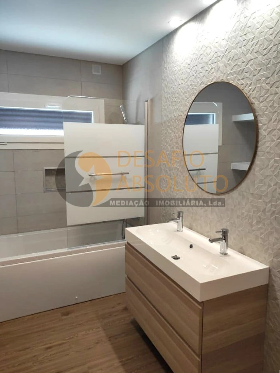 Moradia T4 para Venda em Fernao Ferro Foto 18