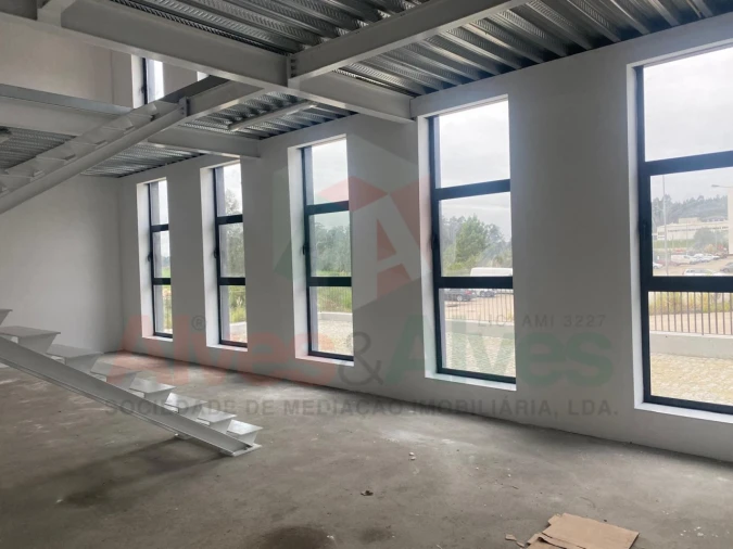 Armazém para Venda em Fradelos Foto 5