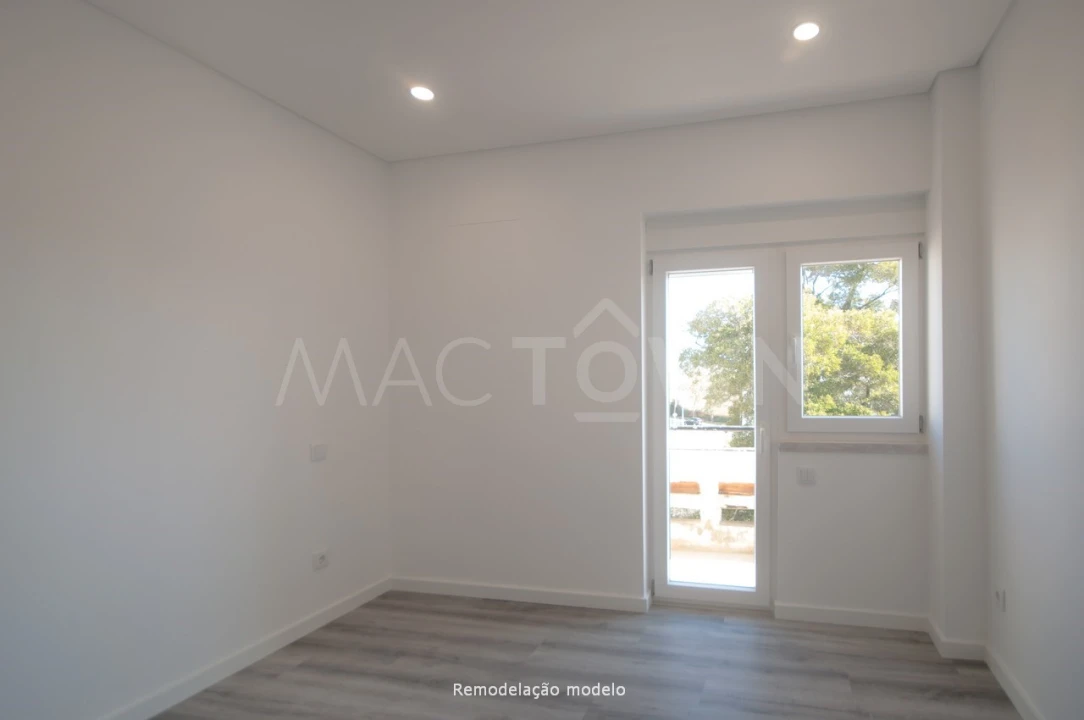 Apartamento T3 para Venda em Olivais Foto 7