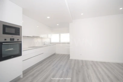 Apartamento T3 para Venda em Olivais