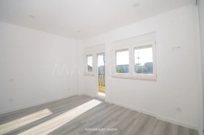 Apartamento T3 para Venda em Olivais
