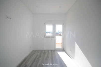 Apartamento T3 para Venda em Olivais